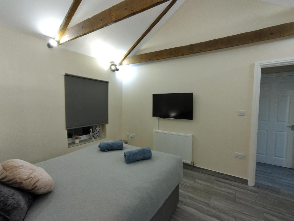 Queens Holiday Apartment Pembroke Dock Ngoại thất bức ảnh
