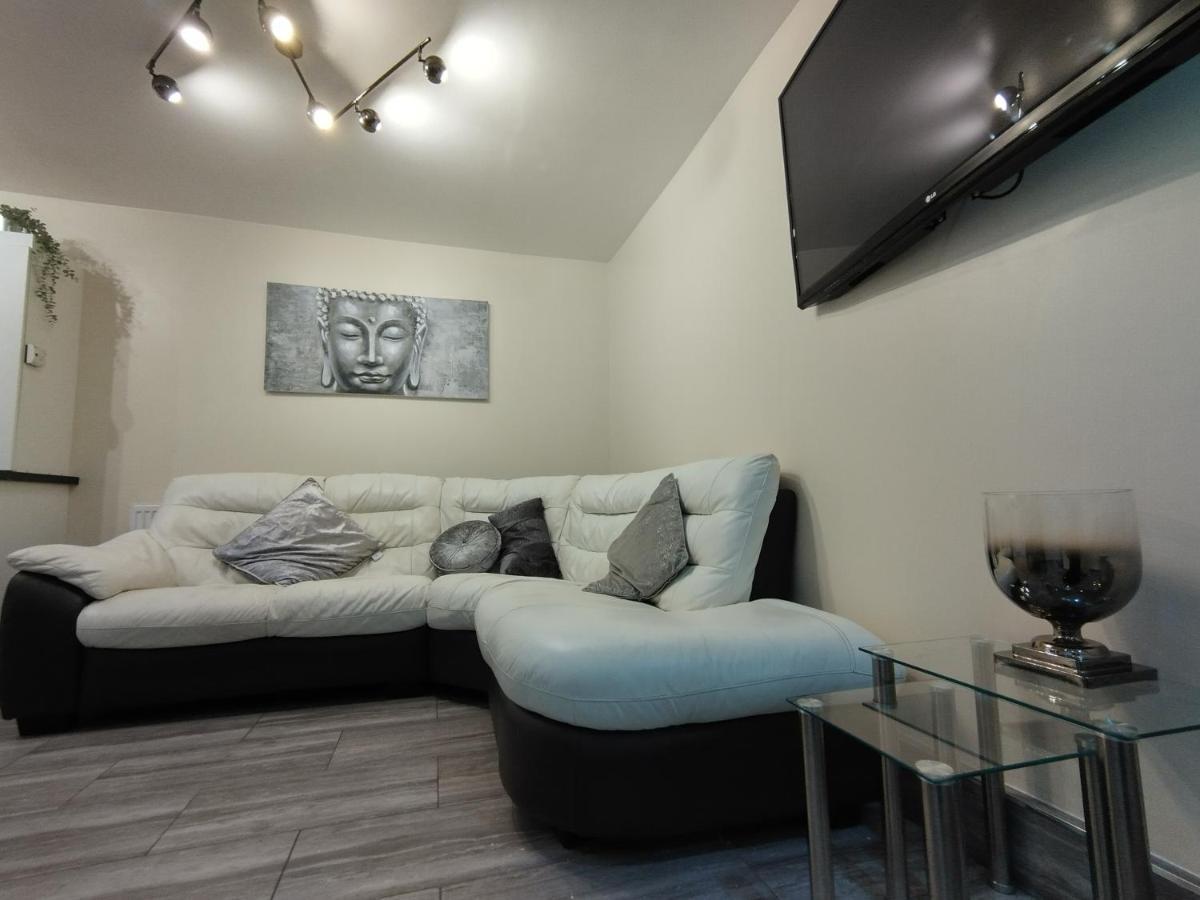 Queens Holiday Apartment Pembroke Dock Ngoại thất bức ảnh