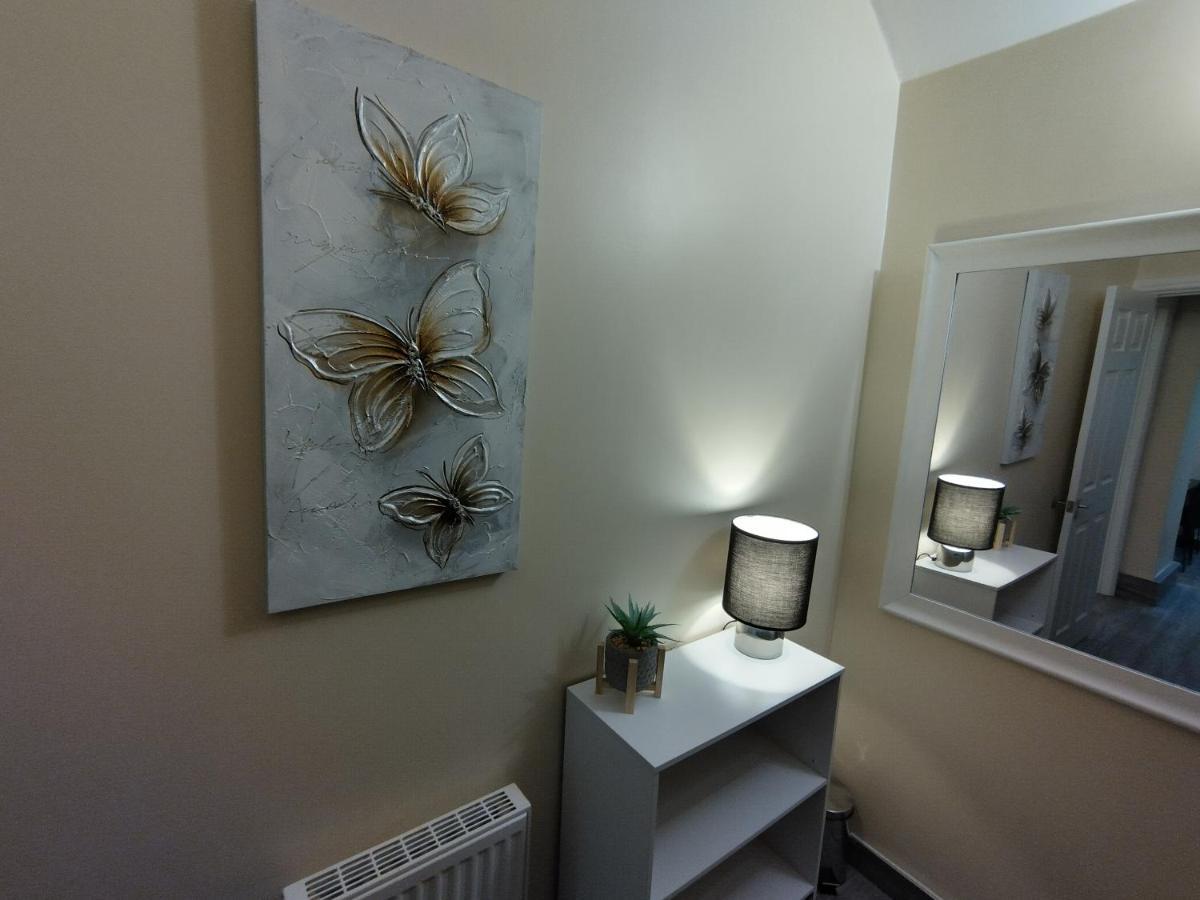 Queens Holiday Apartment Pembroke Dock Ngoại thất bức ảnh
